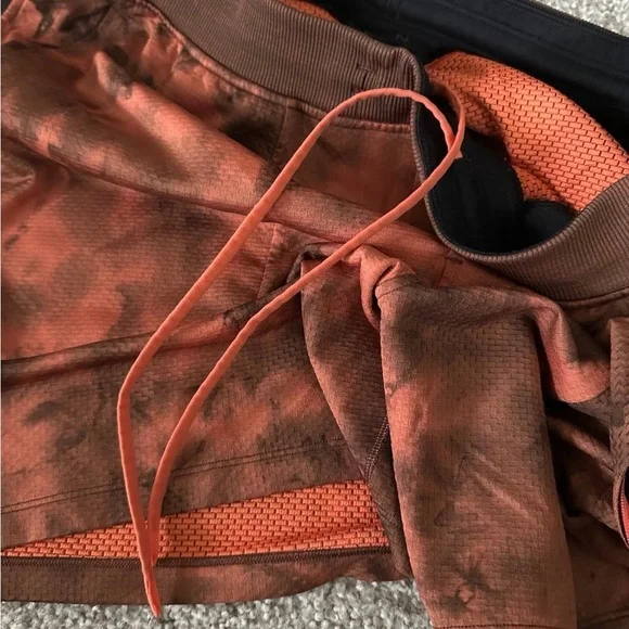 Lululemon Textured Tech Short 7" Diamond Dye Warm Coral Seared Grey - Picture 3 of 4